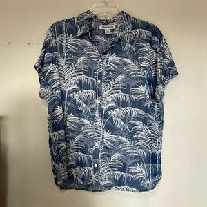 TOMMY BAHAMA WOMEN’S SHORT SLEEVE SHIRT